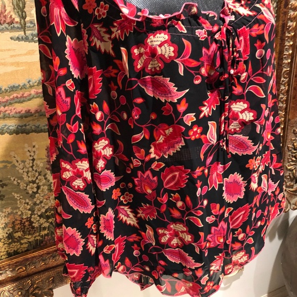 Jose Women's Pull Over Blouse Tie Neckline - Picture 4 of 7